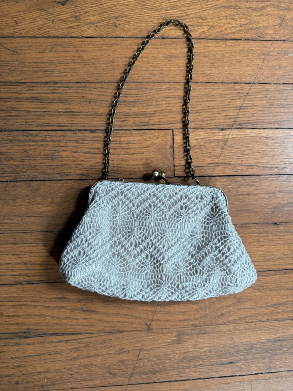 Vintage- Crochet Clutch Bag in Cream with Chain Strap
